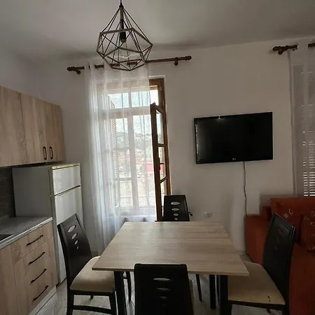 Central Charm Апартаменты *