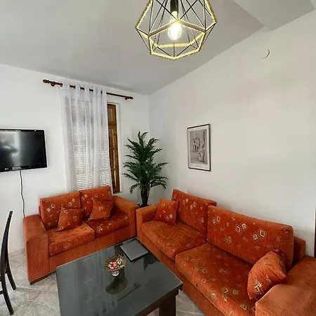 Daire Central Charm